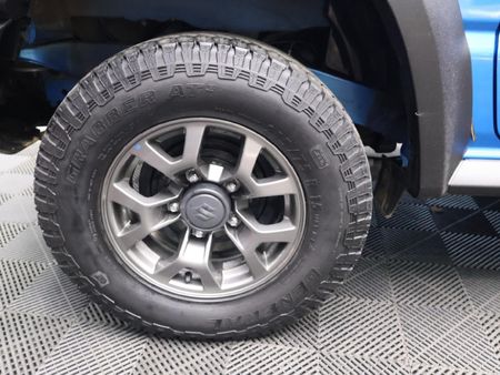 2024-Suzuki-Jimny-15-GLX-Auto_11