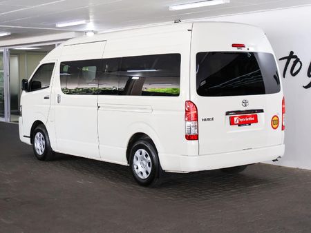 2025-Toyota-Quantum-25-D-4D-14-seat_9