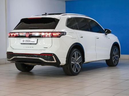 2026-Volkswagen-Tiguan-20TDI-R-Line-4Motion_8