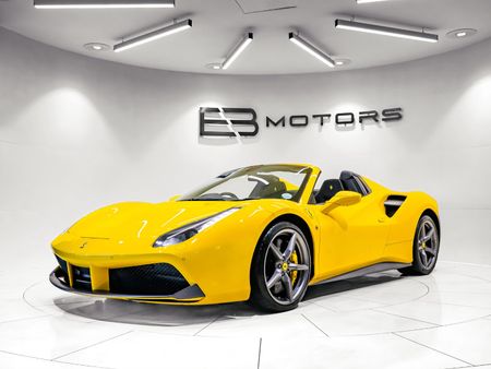 2019-Ferrari-488-Spider_11