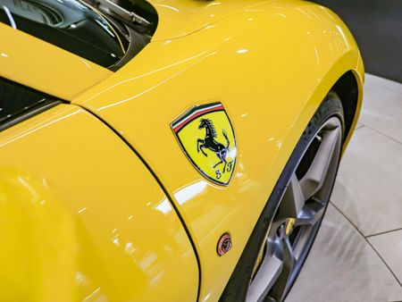 2019-Ferrari-488-Spider_24