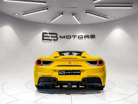 2019-Ferrari-488-Spider_7