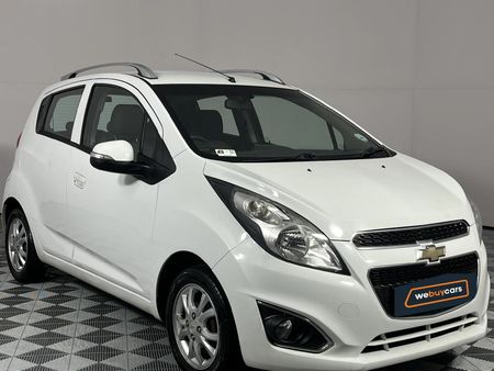 2016-Chevrolet-Spark-12-LS_12