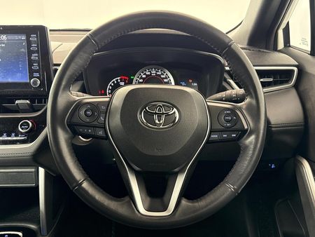 2022-Toyota-Corolla-Cross-18-XS_12