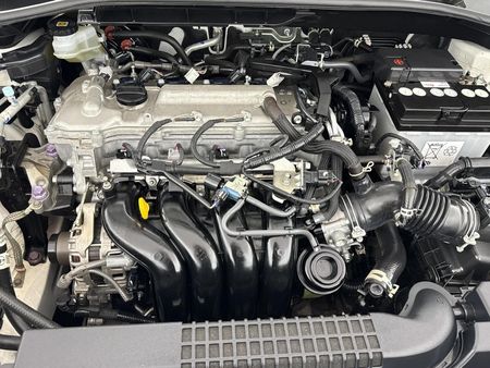 2022-Toyota-Corolla-Cross-18-XS_13