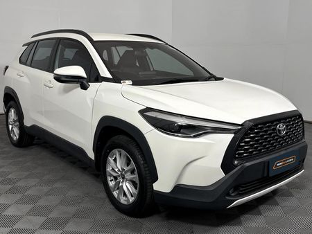 2022-Toyota-Corolla-Cross-18-XS_16
