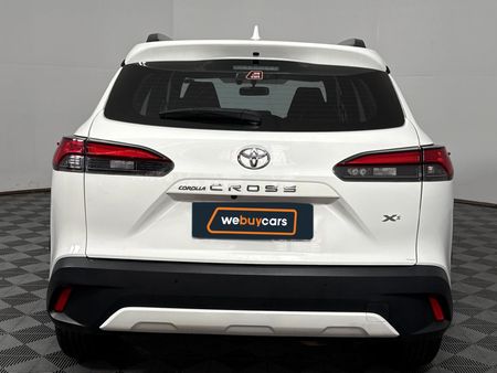 2022-Toyota-Corolla-Cross-18-XS_18