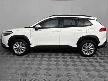 2022-Toyota-Corolla-Cross-18-XS_19