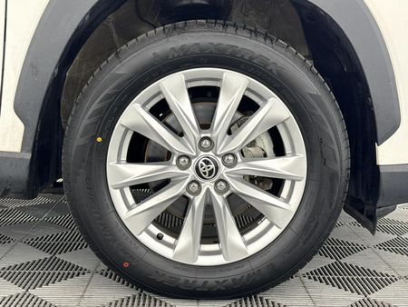 2022-Toyota-Corolla-Cross-18-XS_5