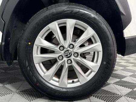 2022-Toyota-Corolla-Cross-18-XS_6