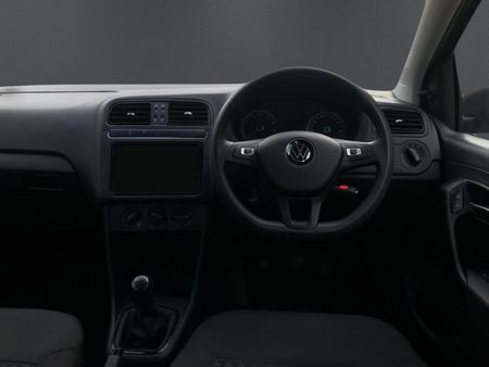 2025-Volkswagen-Polo-Vivo-14_10