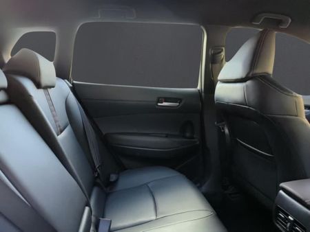 2025-Toyota-Corolla-Cross-18-XS_11