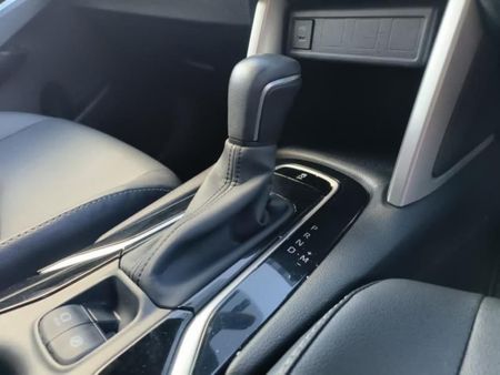 2025-Toyota-Corolla-Cross-18-XS_18