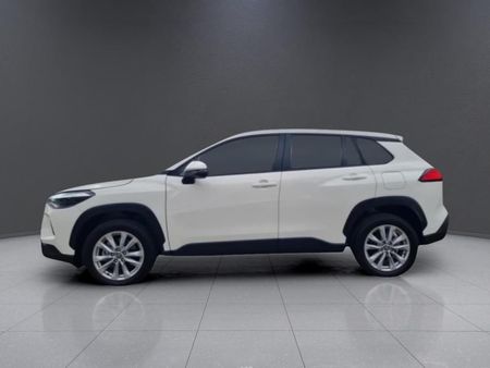 2025-Toyota-Corolla-Cross-18-XS_3