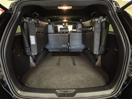 2026-Toyota-Fortuner-28GD-6-4x4-GR-S-Auto_17
