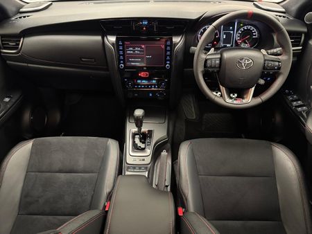 2026-Toyota-Fortuner-28GD-6-4x4-GR-S-Auto_5