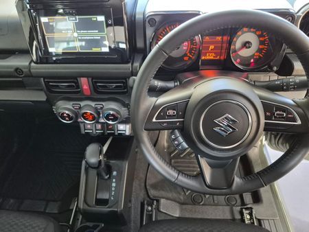 2025-Suzuki-Jimny-15-GLX-Auto_9