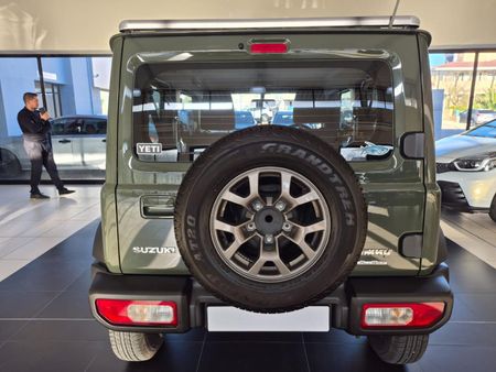 2025-Suzuki-Jimny-15-GLX-Auto_5