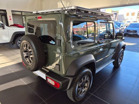 2025-Suzuki-Jimny-15-GLX-Auto_6