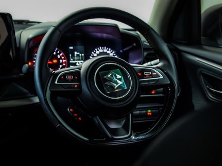 2025-Suzuki-Swift-12-GLX-Auto_15