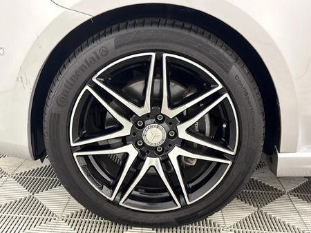 2022-Mercedes-Benz-V-Class-V-300d-Exclusive_4