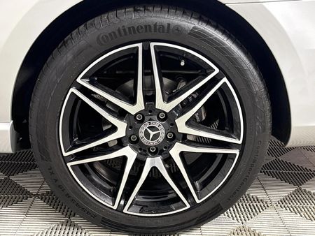 2022-Mercedes-Benz-V-Class-V-300d-Exclusive_6