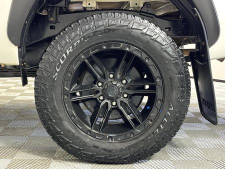 2021-Toyota-Hilux-24-GD-6-Raised-Body-Raider-Auto-Extended-Cab_6