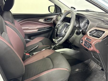 2023-Suzuki-Fronx-15-GLX-Auto_9