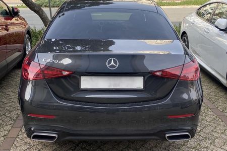 2022-Mercedes-Benz-C-Class-C-220d-Auto_2