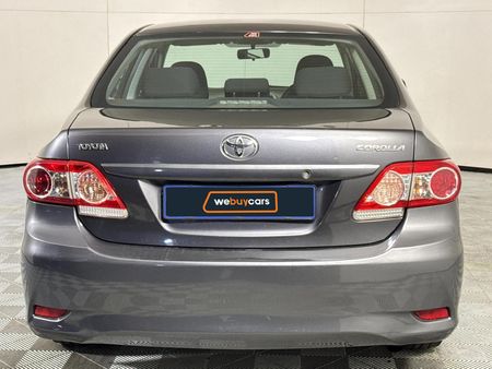 2013-Toyota-Corolla-13-Professional_17