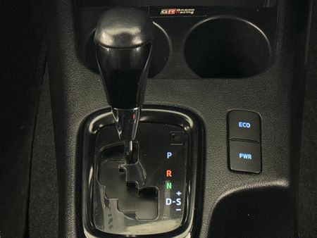 2024-Toyota-Hilux-28-GD-6-RB-Legend-Double-Cab-Auto-mhev_10