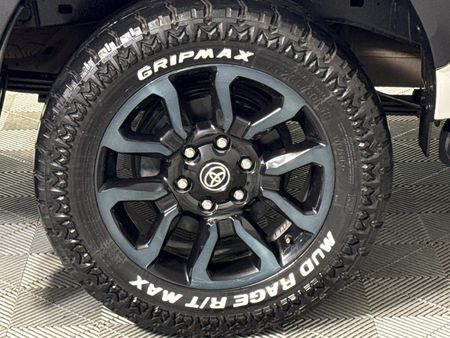 2024-Toyota-Hilux-28-GD-6-RB-Legend-Double-Cab-Auto-mhev_7