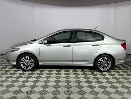 2013-Honda-Ballade-15-Elegance-Auto_18