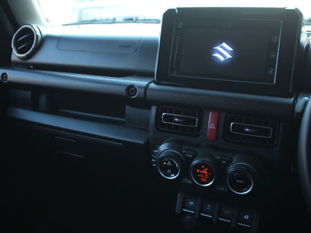2022-Suzuki-Jimny-Suzuki-Jimny-15-GLX_14