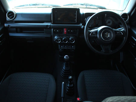 2022-Suzuki-Jimny-Suzuki-Jimny-15-GLX_6