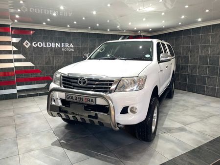2012-Toyota-Hilux-25-D-4D-SRX-4x4-Double-Cab_2