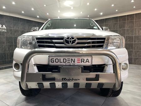 2012-Toyota-Hilux-25-D-4D-SRX-4x4-Double-Cab_3