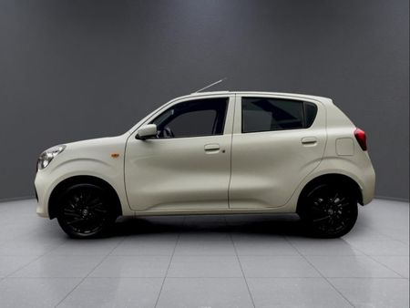 2025-Toyota-Vitz-10-XR_3