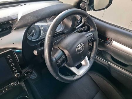 2023-Toyota-Hilux-24-GD-6-Raider-4x4-Auto-Double-Cab_11