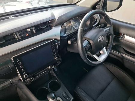 2023-Toyota-Hilux-24-GD-6-Raider-4x4-Auto-Double-Cab_13