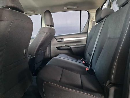 2023-Toyota-Hilux-24-GD-6-Raider-4x4-Auto-Double-Cab_15