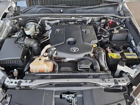 2023-Toyota-Hilux-24-GD-6-Raider-4x4-Auto-Double-Cab_16