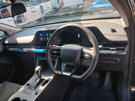 2025-Omoda-C9-20T-Explore-AWD_4