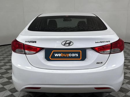 2013-Hyundai-Elantra-16-GLS-Premium_11