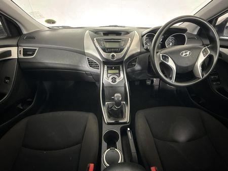 2013-Hyundai-Elantra-16-GLS-Premium_1