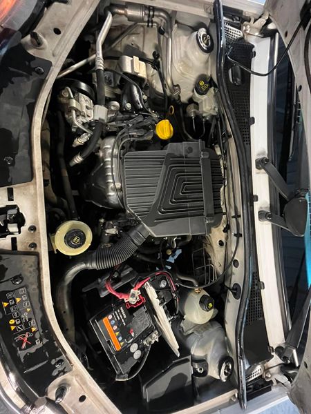 2022-Nissan-NP200-16-AC-Safety-Pack_9
