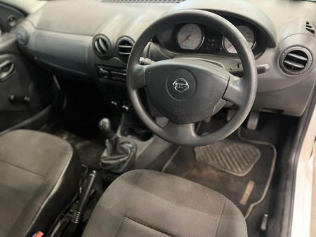 2022-Nissan-NP200-16-AC-Safety-Pack_11