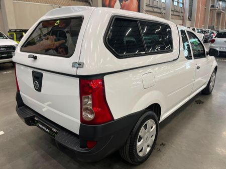 2022-Nissan-NP200-16-AC-Safety-Pack_6
