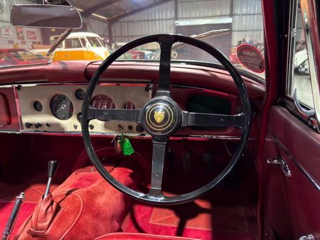 1960-Jaguar-XK150-S_31
