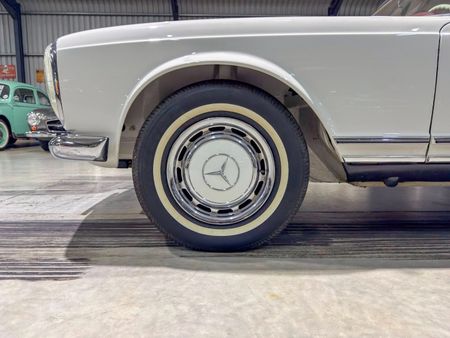 1969-Mercedes-Benz-SL-280-Manual_10